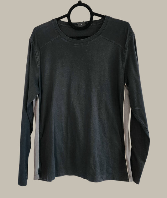 Hugo Boss- L/S Black Tee - Grey side - 100% cotton Medium