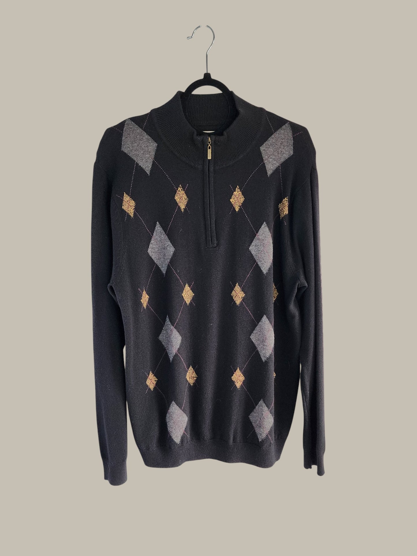 Tehama- Cashmere - Blend - Black argyle medium
