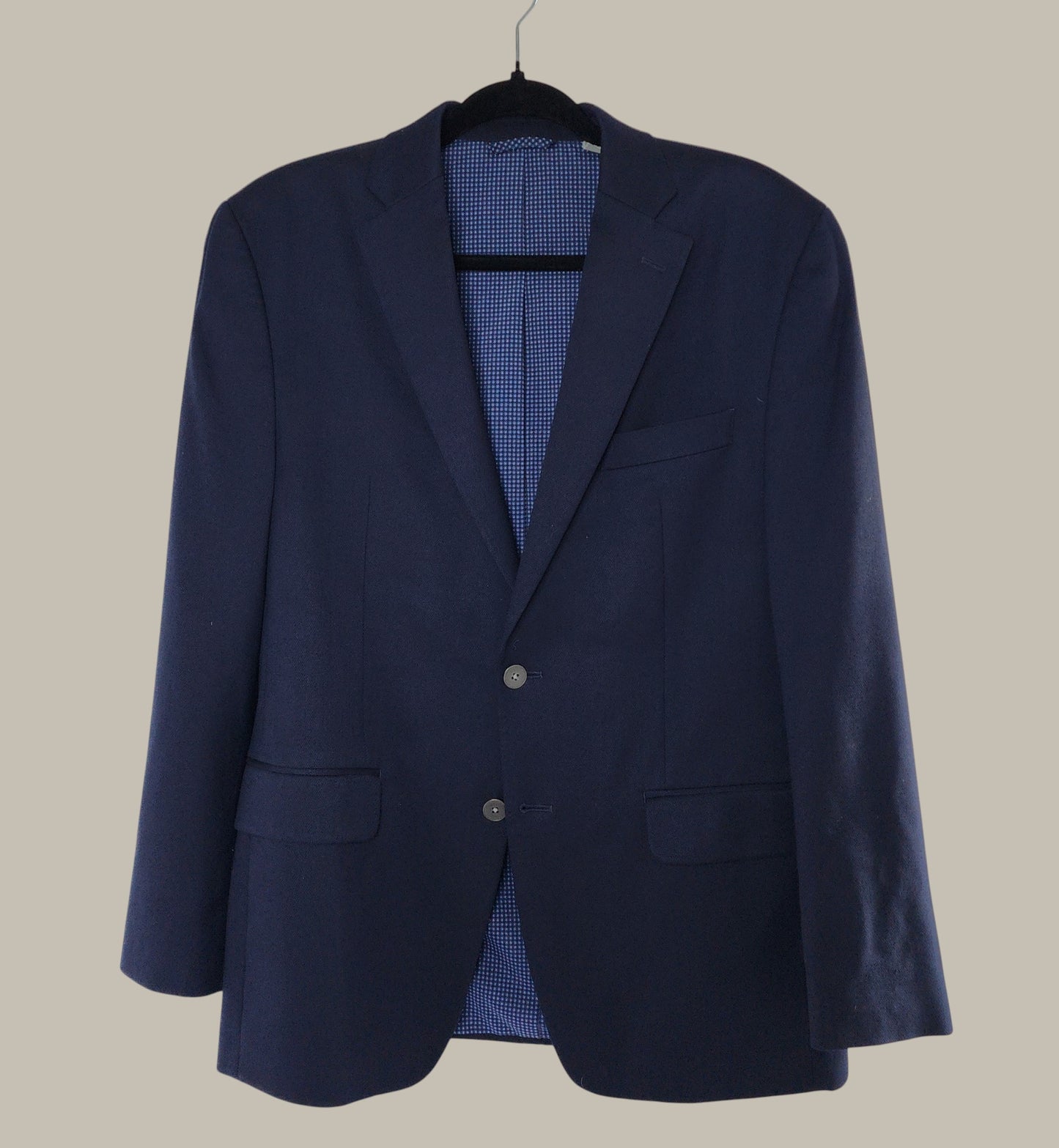 Michael Kors- Polyester - Spandex - Navy Blazer - Double vents 38R