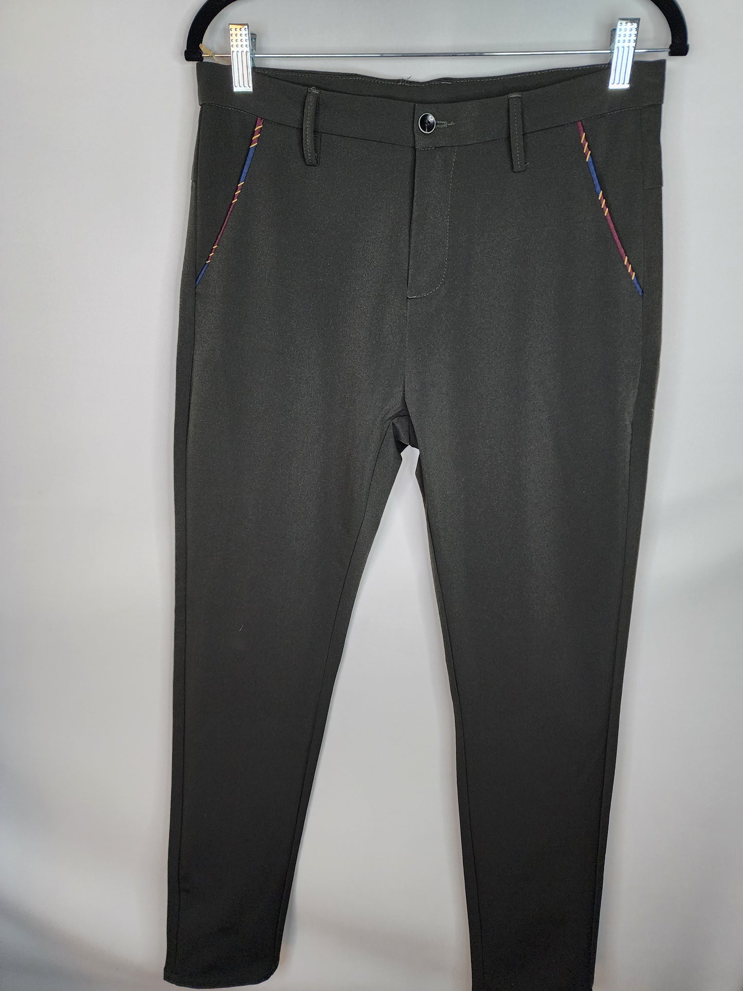 Dark Olive Pants - Pocket Details - Nylon / Spandex 31/30