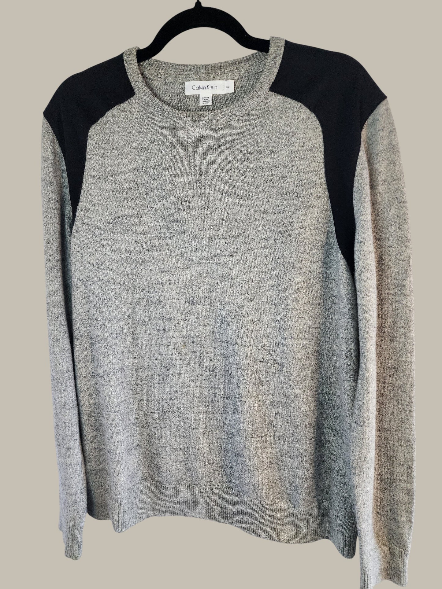 Calvin Klein -Cotton Grey Heather Sweater Knit w/ Black Trim (L)