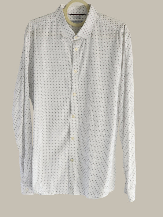 Jules- White / Black - Pin Dot - L/S Shirt large